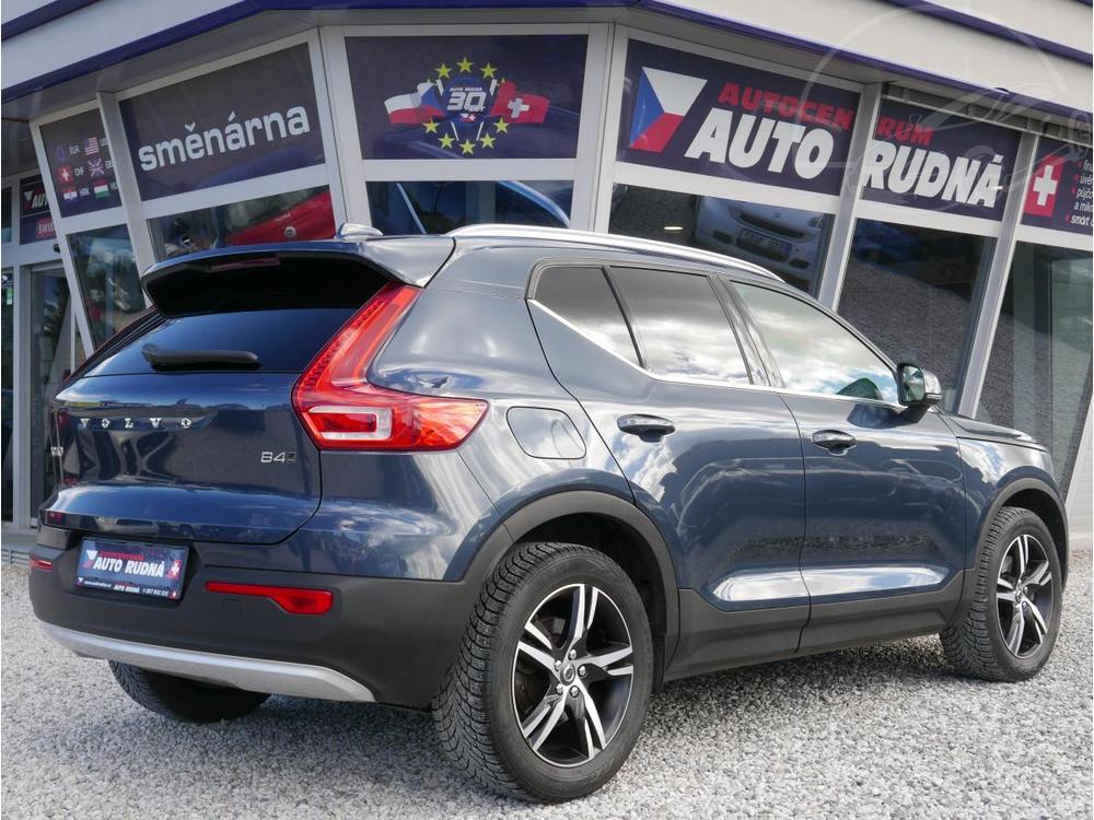 Volvo XC40 B4 AWD Automat R REZERVACE