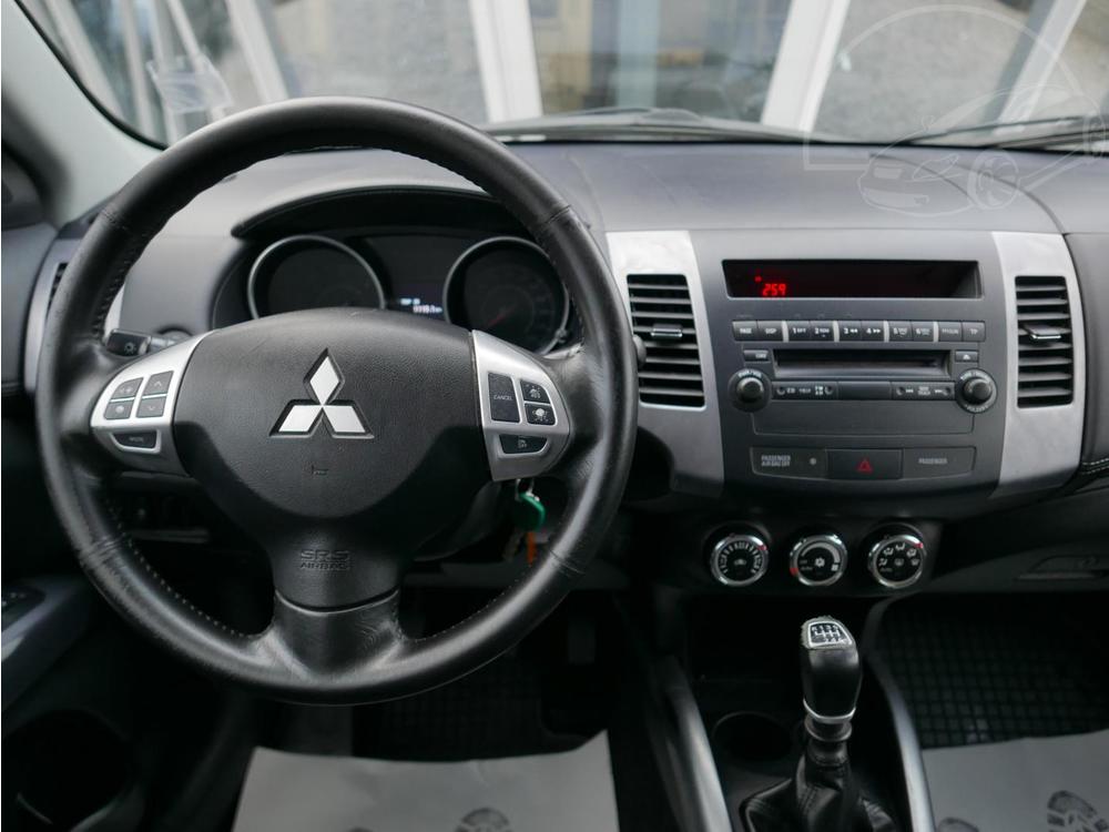 Mitsubishi Outlander 2,3 Di-D 130kW 4x4 R