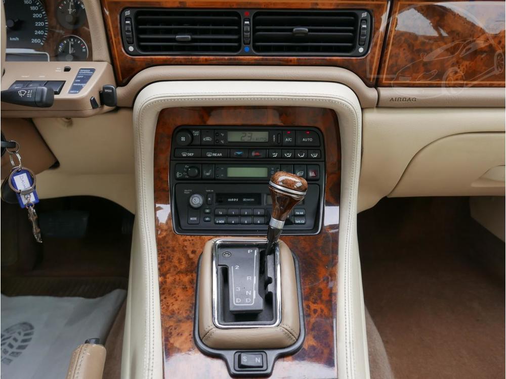 Jaguar Daimler XJ 4,0 177kW Majestic Automat