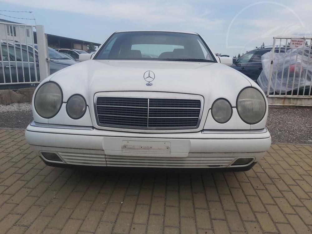 Prodm Mercedes-Benz E 280 142 KW