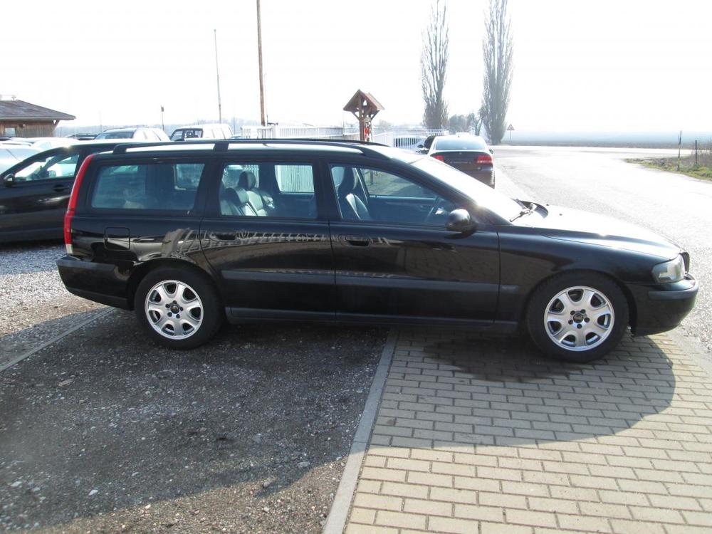 Volvo V70 184 KW T5