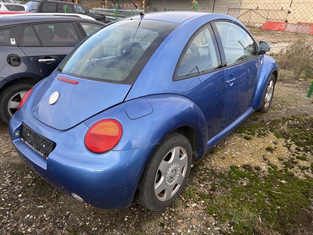 Volkswagen New Beetle 2.0 85KW