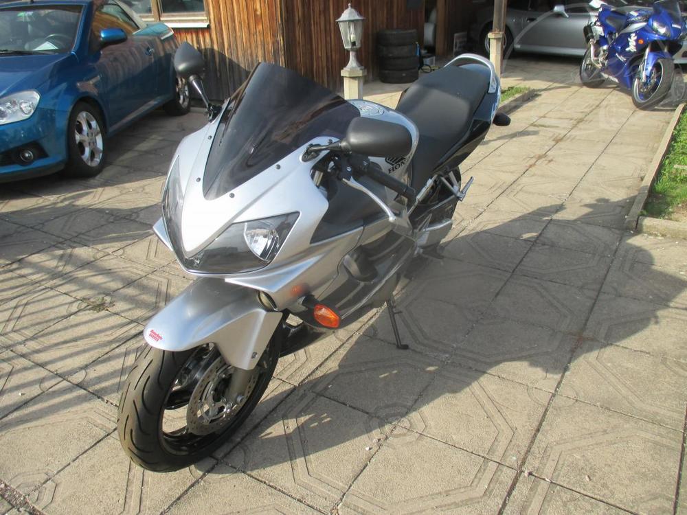 Honda CBR 600 F Znovn Top stav