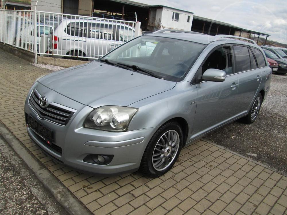 Toyota Avensis 2,2  130 KW