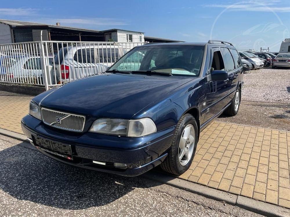 Volvo V70 2,4 T AWD