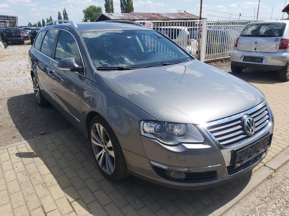 Volkswagen Passat 3,2i  4x4   184 KW