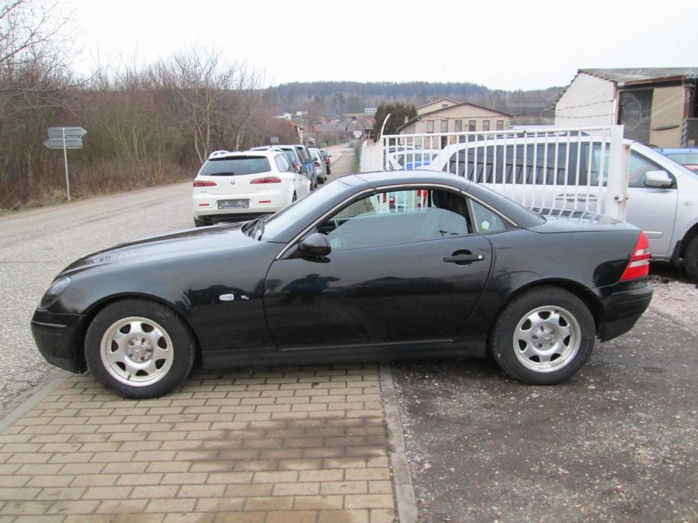 Mercedes-Benz SLK 200 2,0 100KW