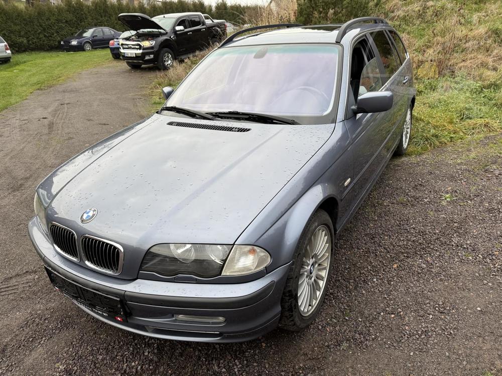 BMW 330 XI Touring 170KW