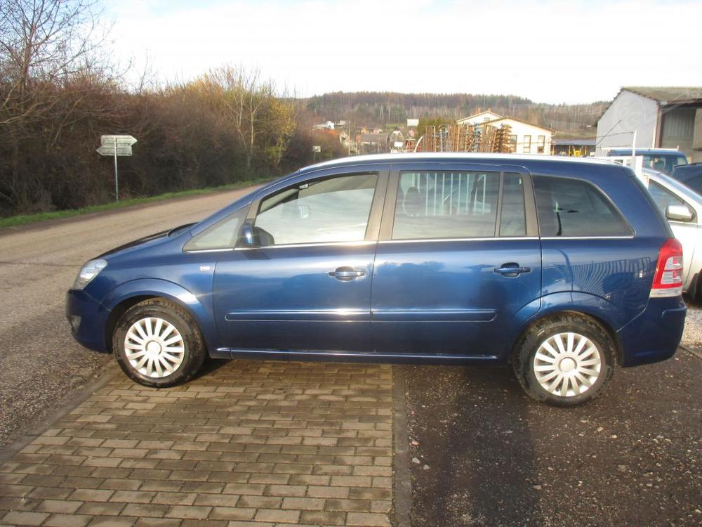 Opel Zafira 1,8i 7mst