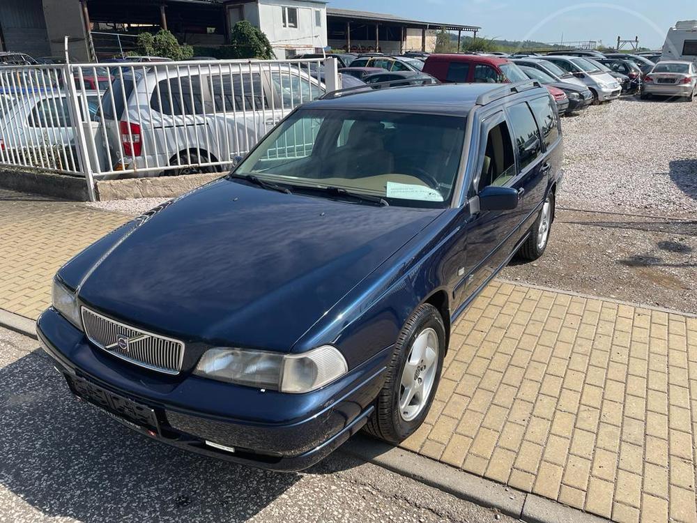 Volvo V70 2,4 T AWD