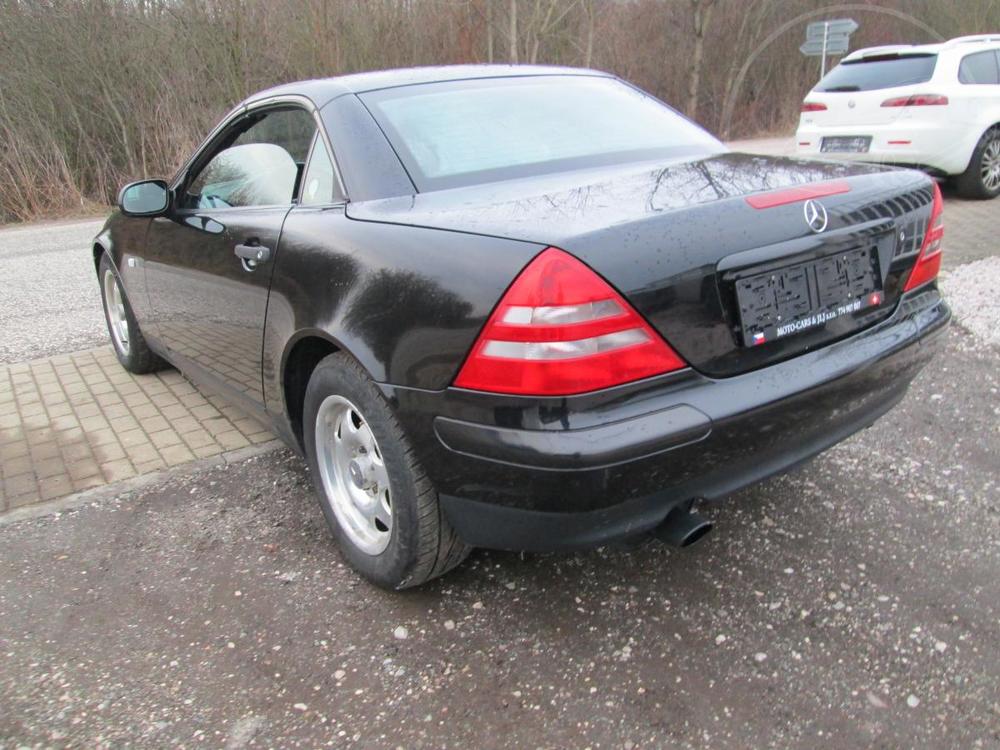 Mercedes-Benz SLK 200 2,0 100KW