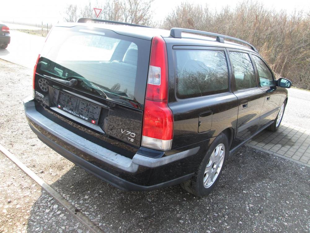 Volvo V70 184 KW T5