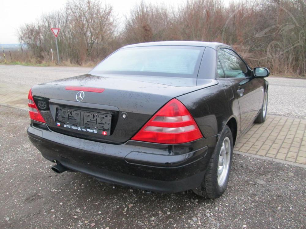 Mercedes-Benz SLK 200 2,0 100KW