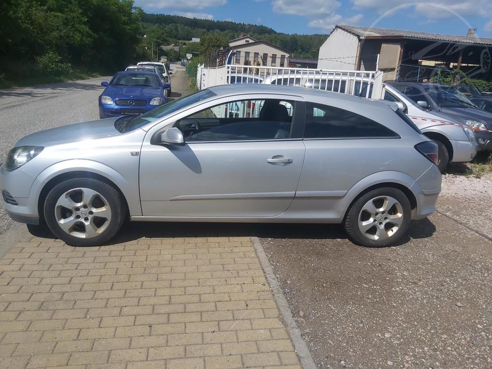 Opel Astra H 18 GTC