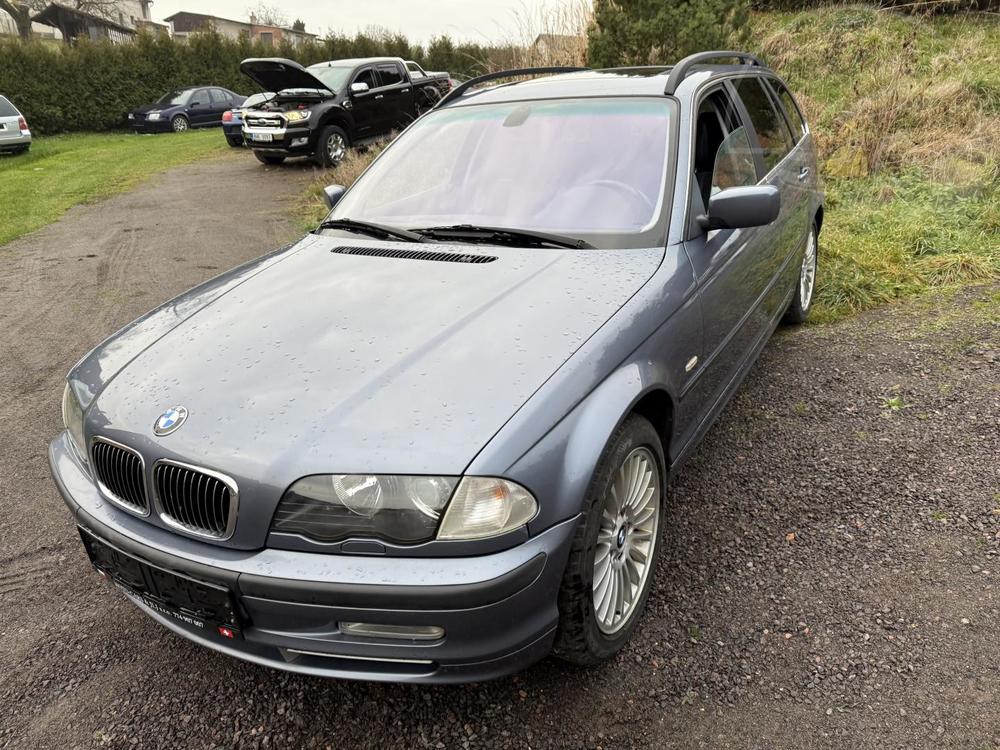 BMW 330 XI Touring 170KW