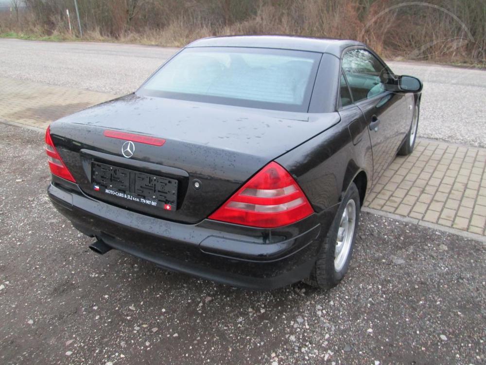 Mercedes-Benz SLK 200 2,0 100KW