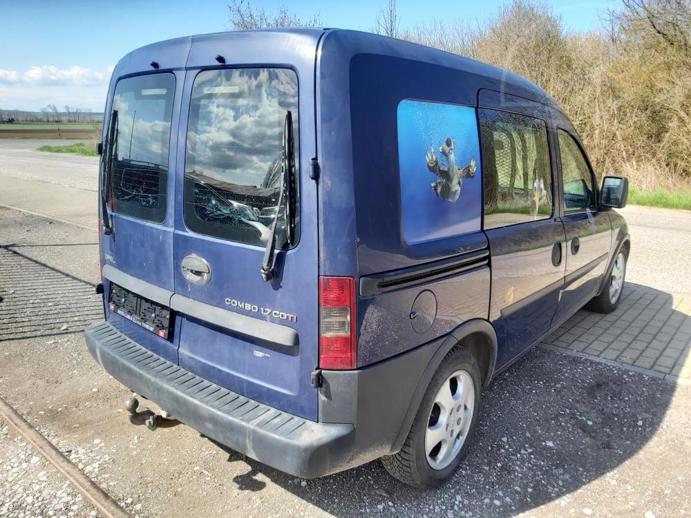 Opel Combo 1,7   74 KW