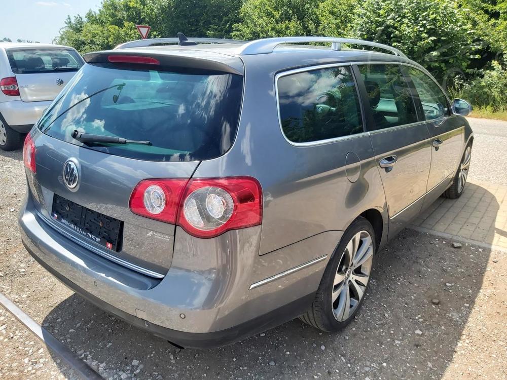 Volkswagen Passat 3,2i  4x4   184 KW