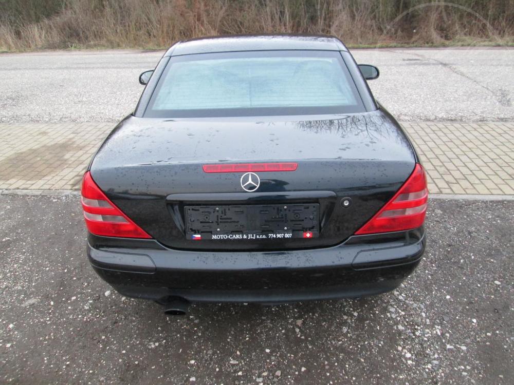 Mercedes-Benz SLK 200 2,0 100KW