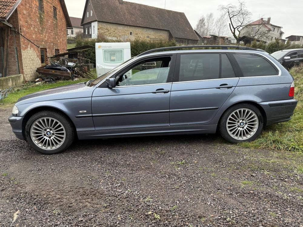 BMW 330 XI Touring 170KW