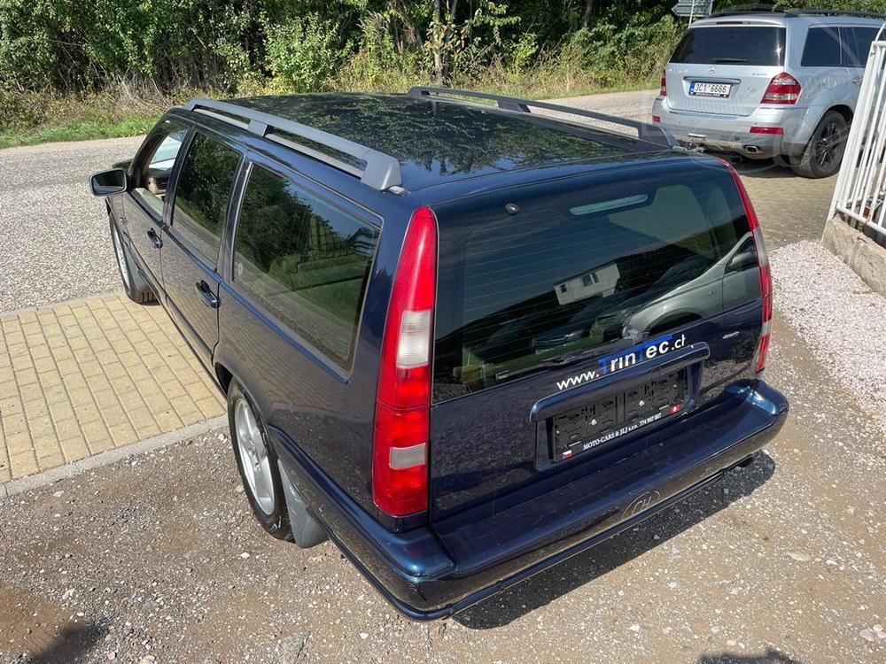 Volvo V70 2,4 T AWD