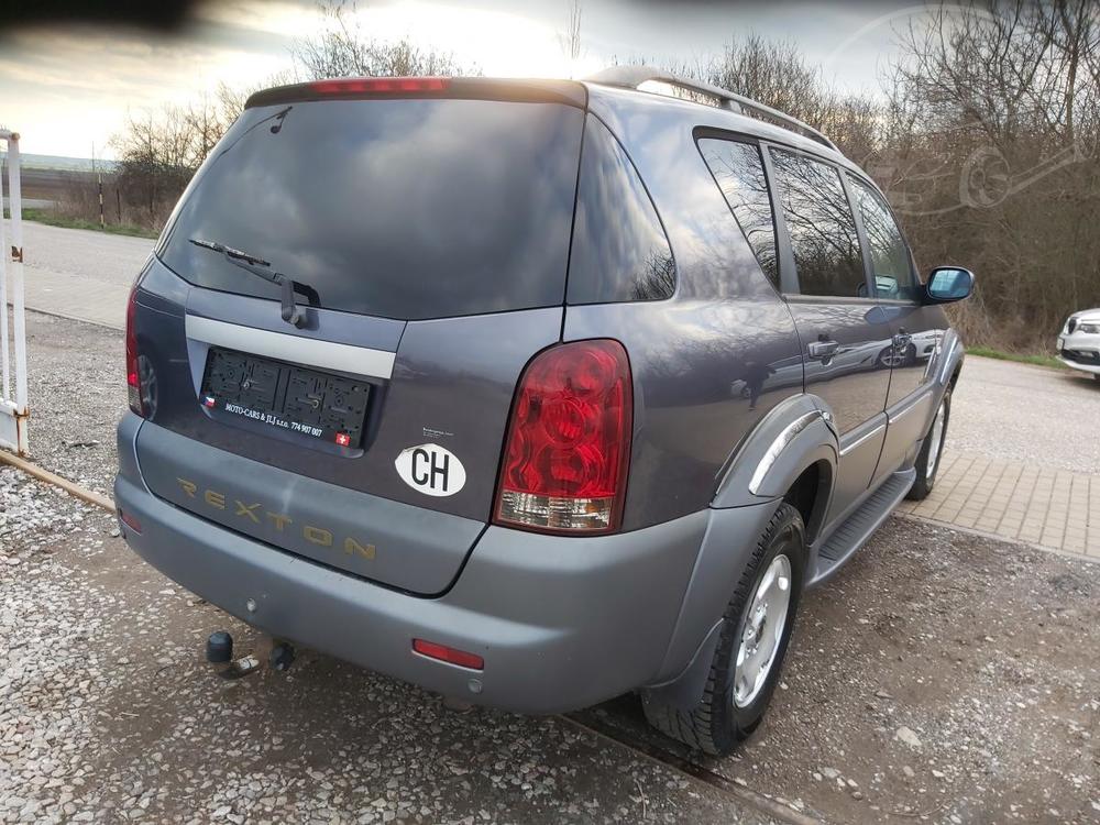 SsangYong Rexton 2,7    121 KW