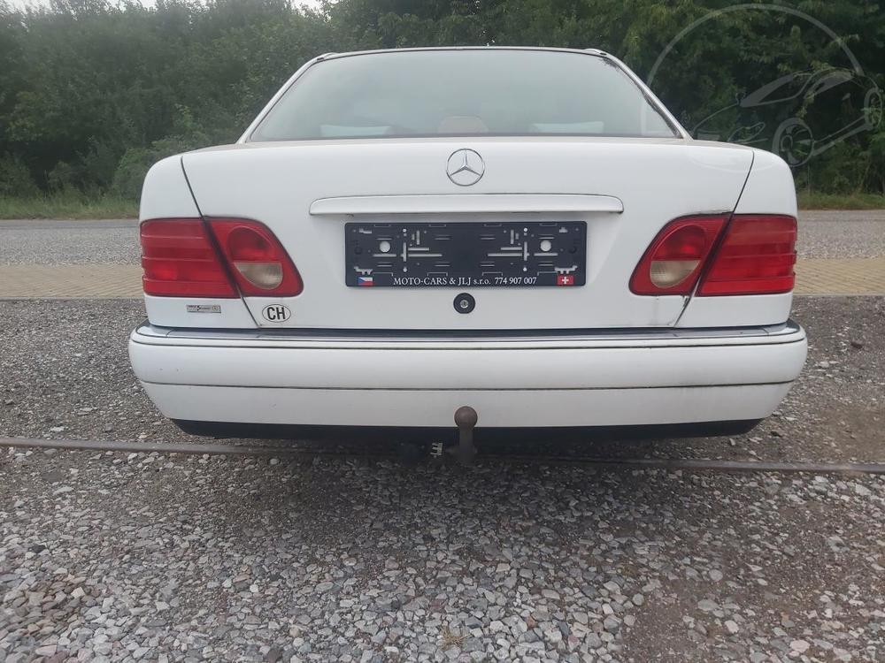 Mercedes-Benz E 280 142 KW