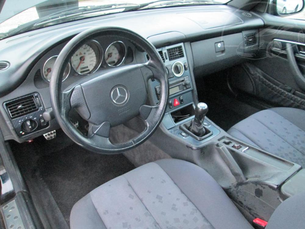 Mercedes-Benz SLK 200 2,0 100KW