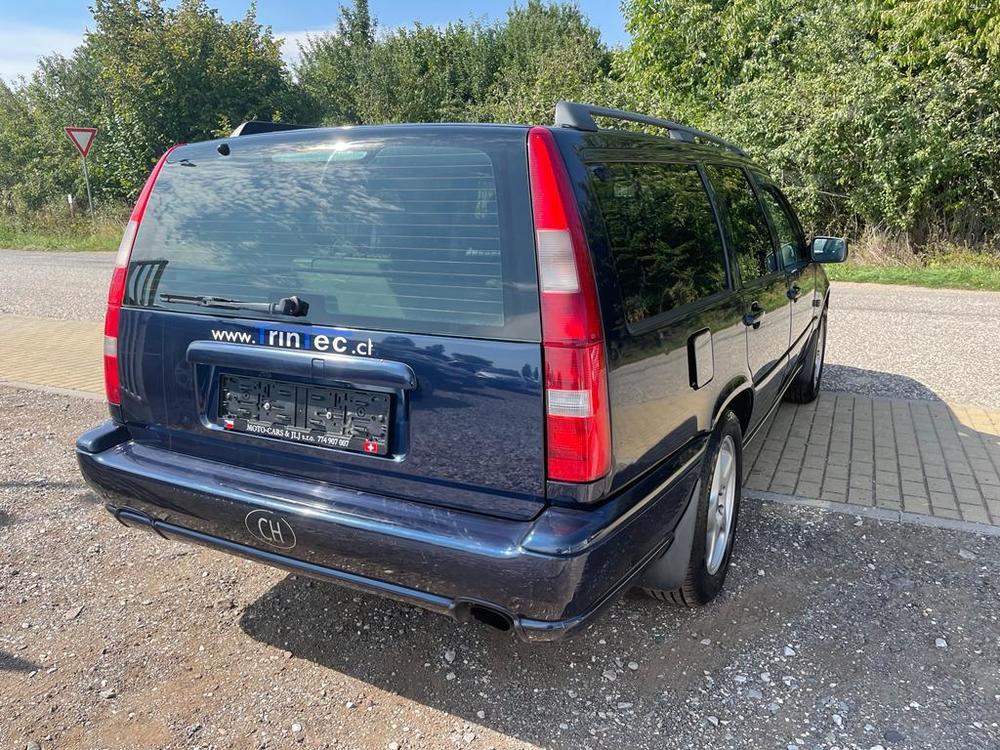 Volvo V70 2,4 T AWD