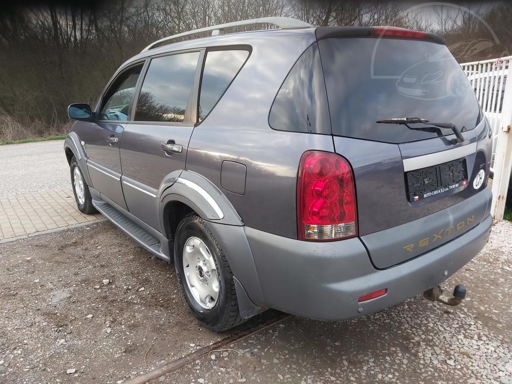 SsangYong Rexton 2,7    121 KW