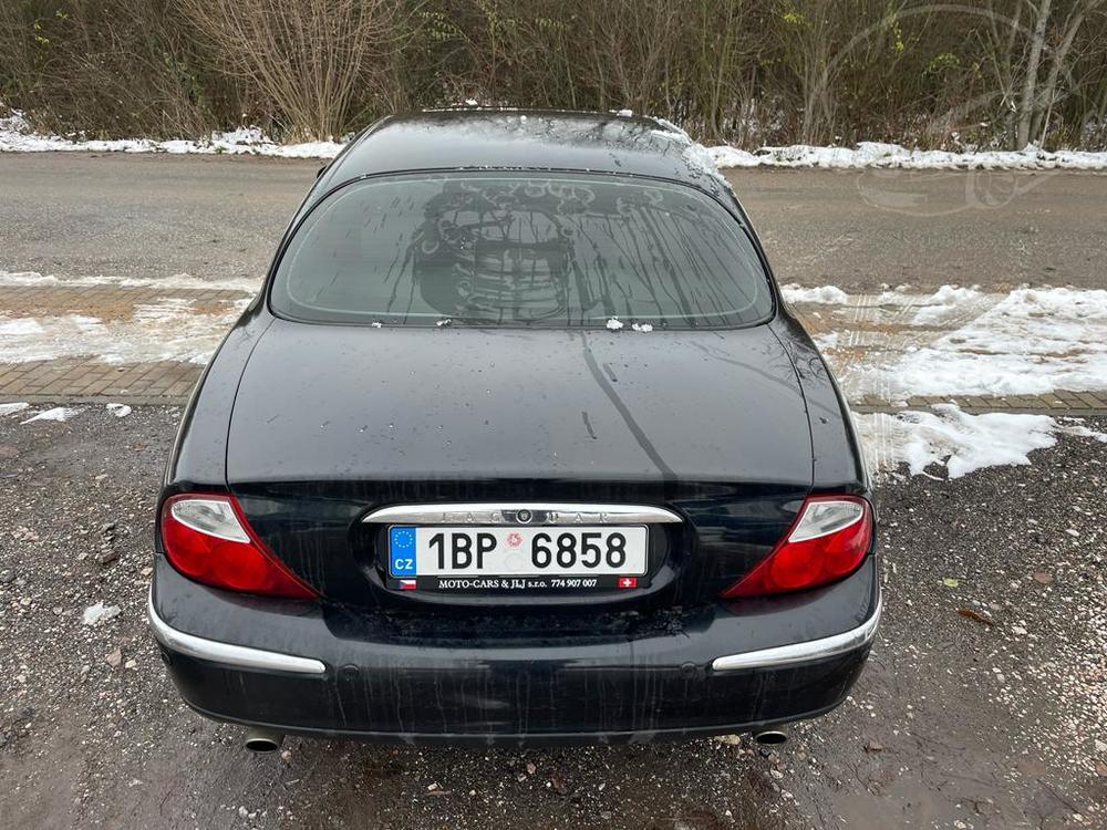 Jaguar S-Type 2,5   147 KW