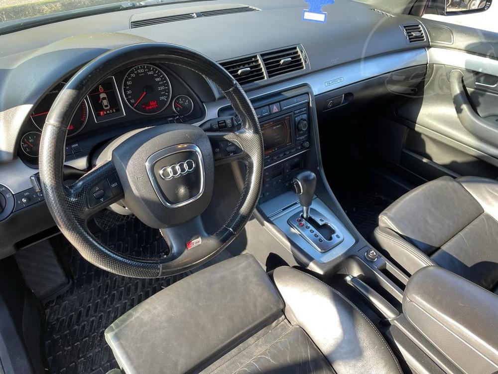 Audi A4 3,0TDI 4x4 S line