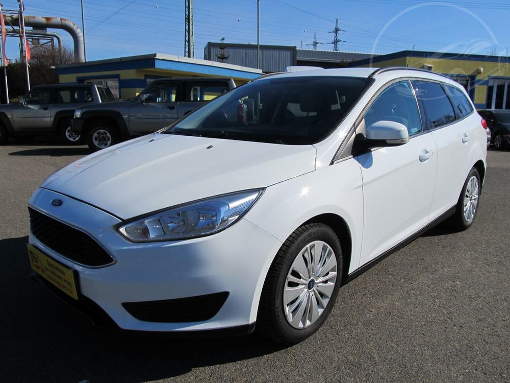 Ford Focus 1.0 i EcoBoost R serviska 1.m