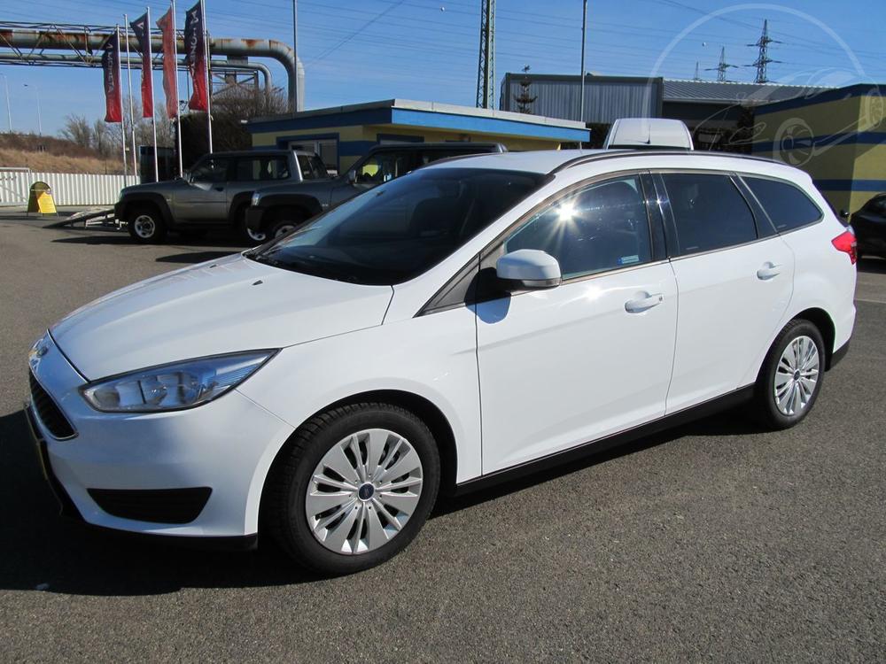 Ford Focus 1.0 i EcoBoost R serviska 1.m