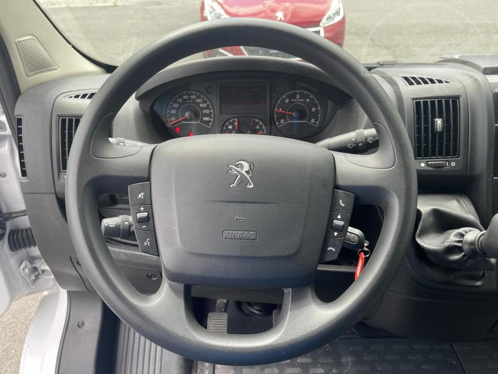 Peugeot Boxer 3300 L2H2 BlueHDi 165k MAN6