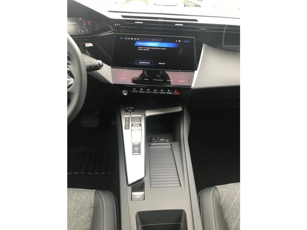 Peugeot 408 1.2 PureTech ALLURE PACK EAT8