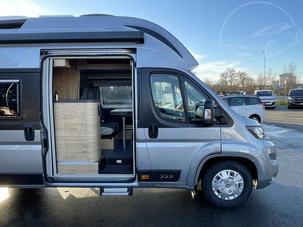 Peugeot Traveller Globe- Voyager Z