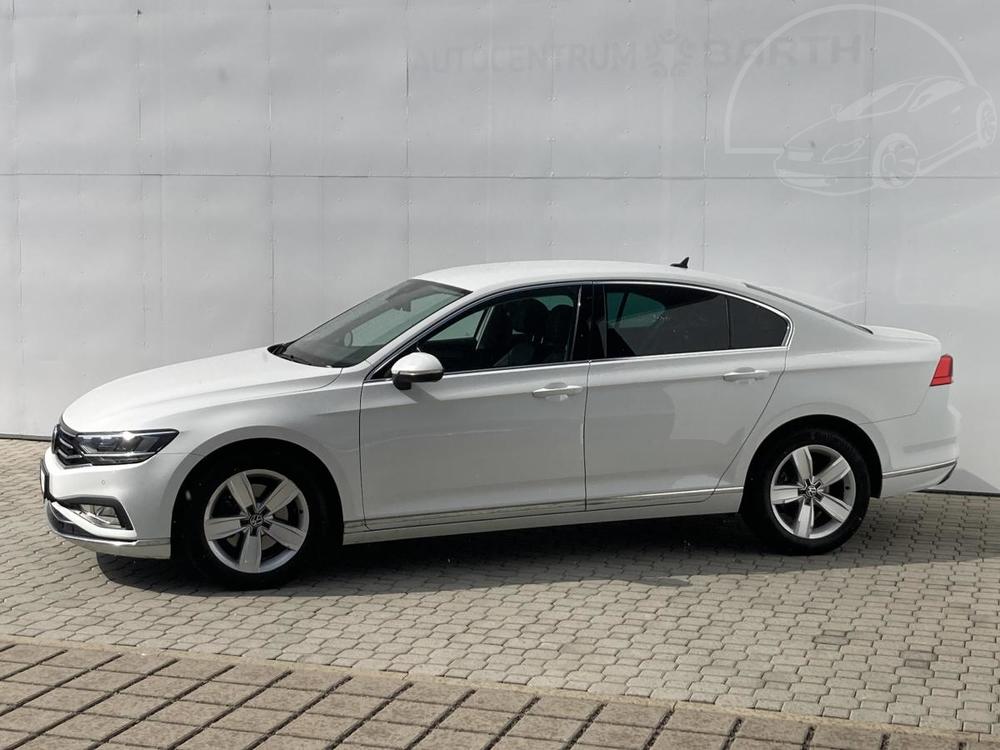 Volkswagen Passat Elegance 7DSG 2,0TSI