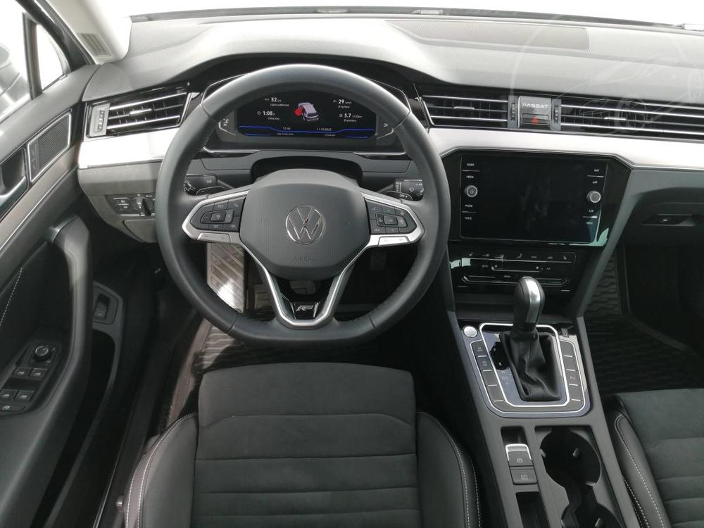 Volkswagen Passat Elegance R-line DSG 2,0 TDI