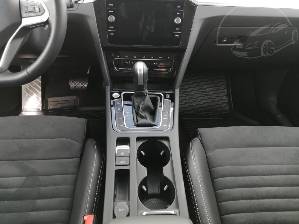 Volkswagen Passat Elegance R-line DSG 2,0 TDI