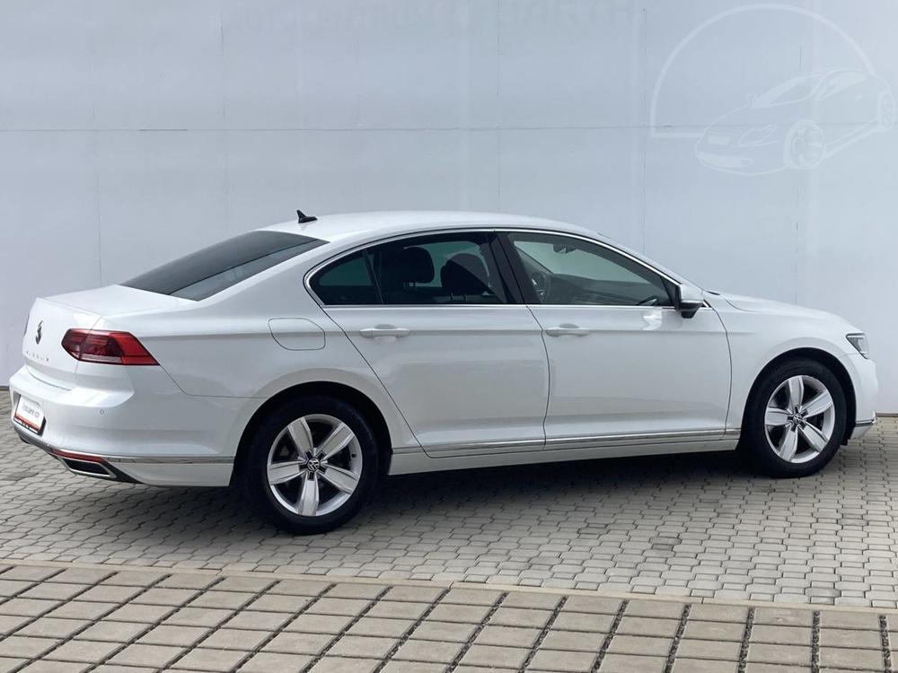 Volkswagen Passat Elegance 7DSG 2,0TSI