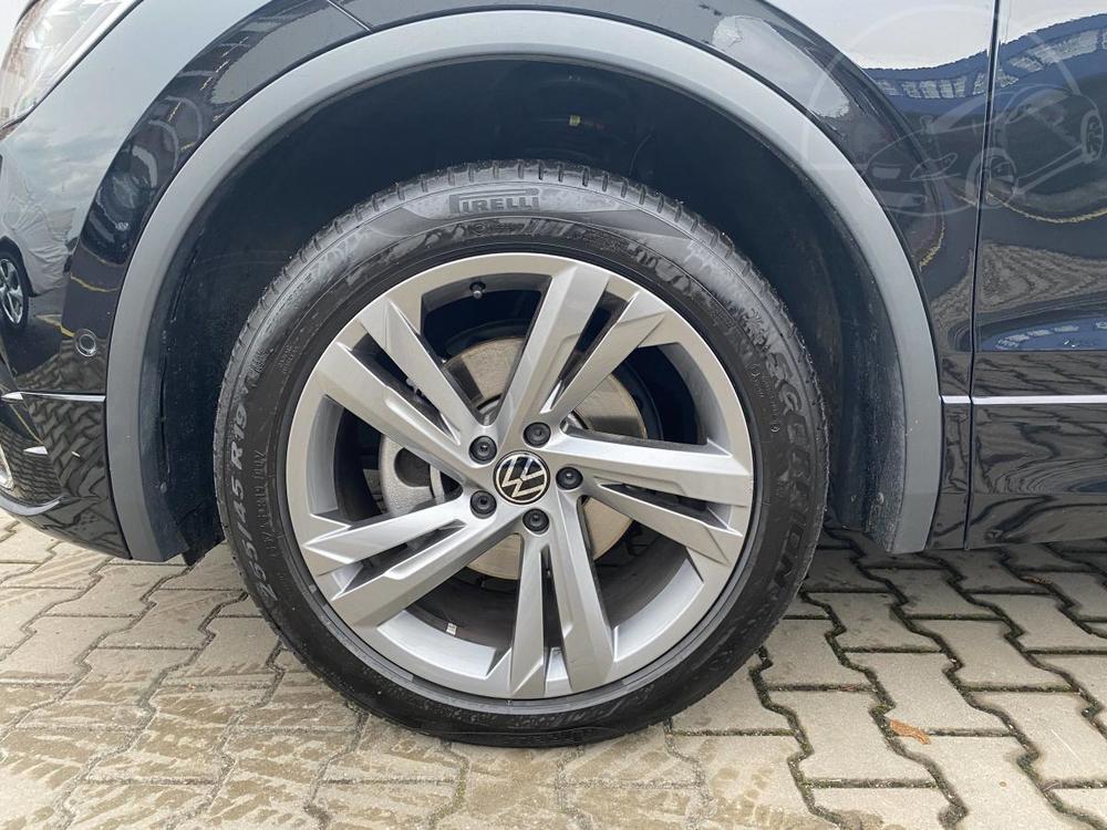 Volkswagen Tiguan R-Line 7DSG 4Motion 2,0TDi