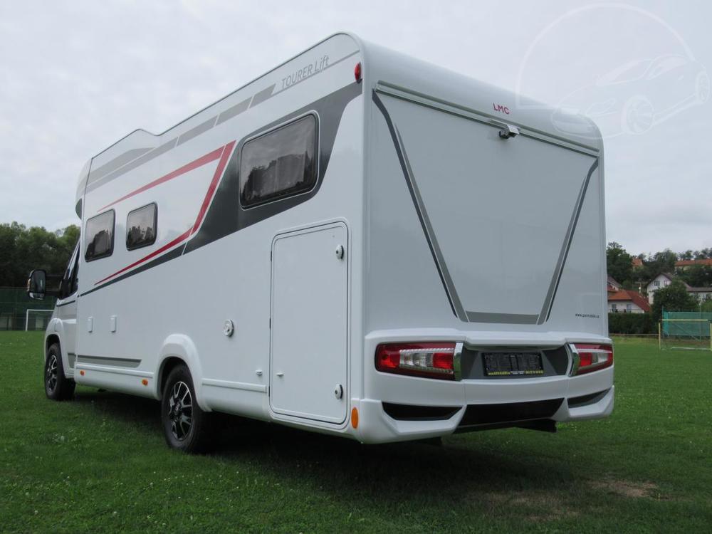 LMC  TOURER LIFT 730