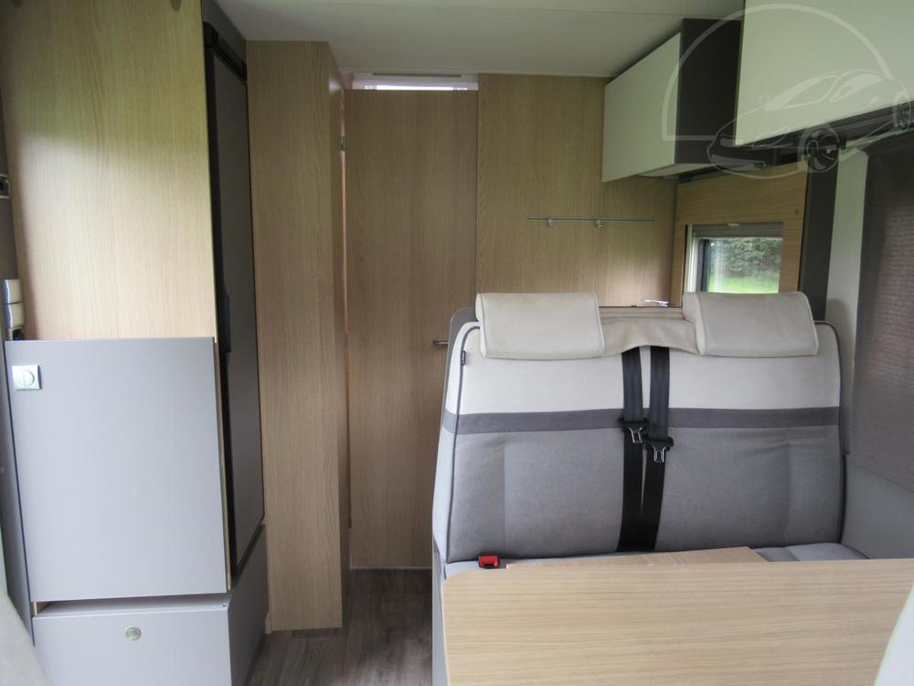 LMC  TOURER LIFT 730