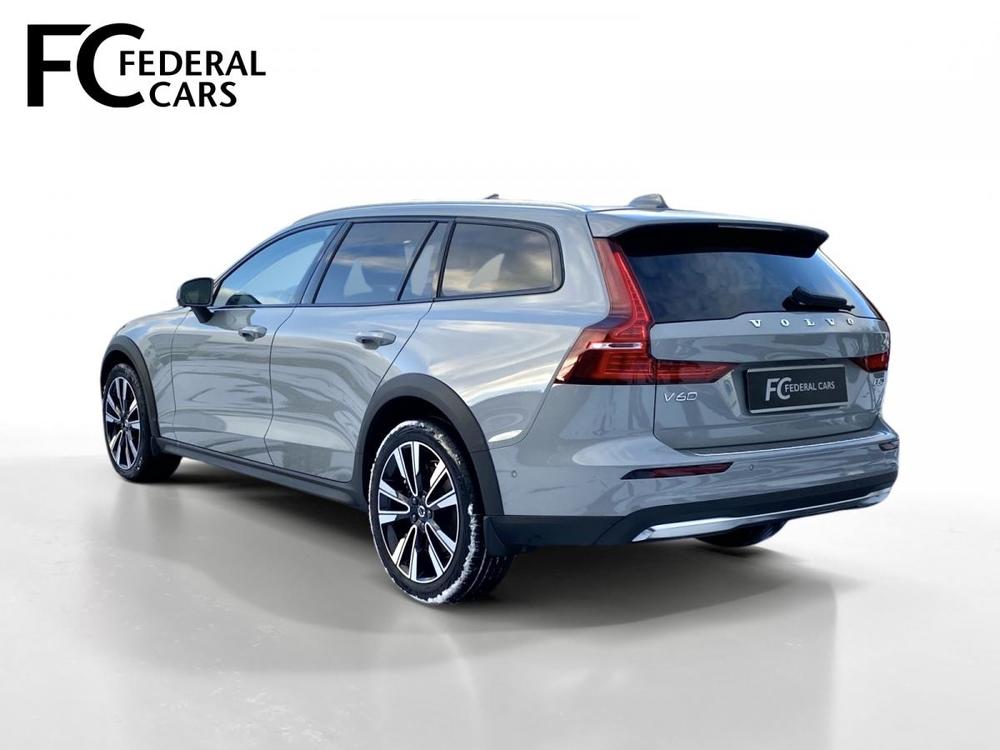 Volvo V60 CC B5 AWD // PLUS // REZERVACE