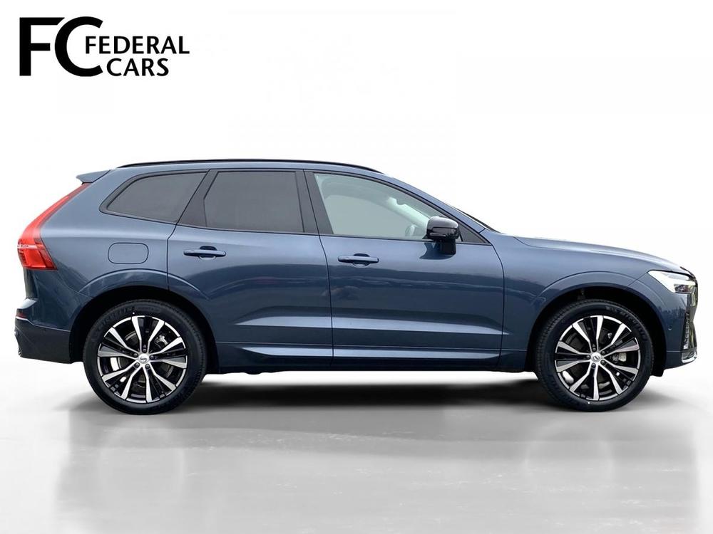 Volvo XC60 B4 (benzn) FWD // PLUS DARK