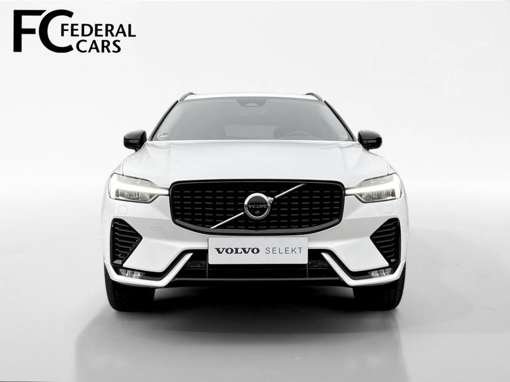 Volvo XC60 B4 (benzn) FWD // DARK + kola