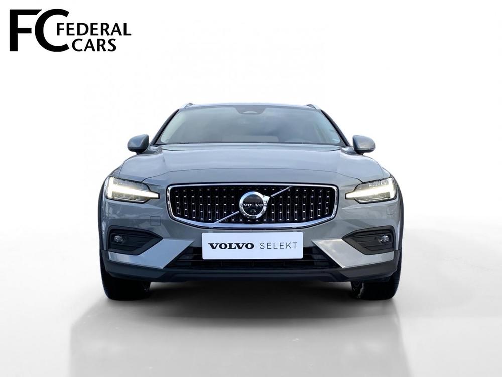 Volvo V60 CC B5 AWD // PLUS //tan za.