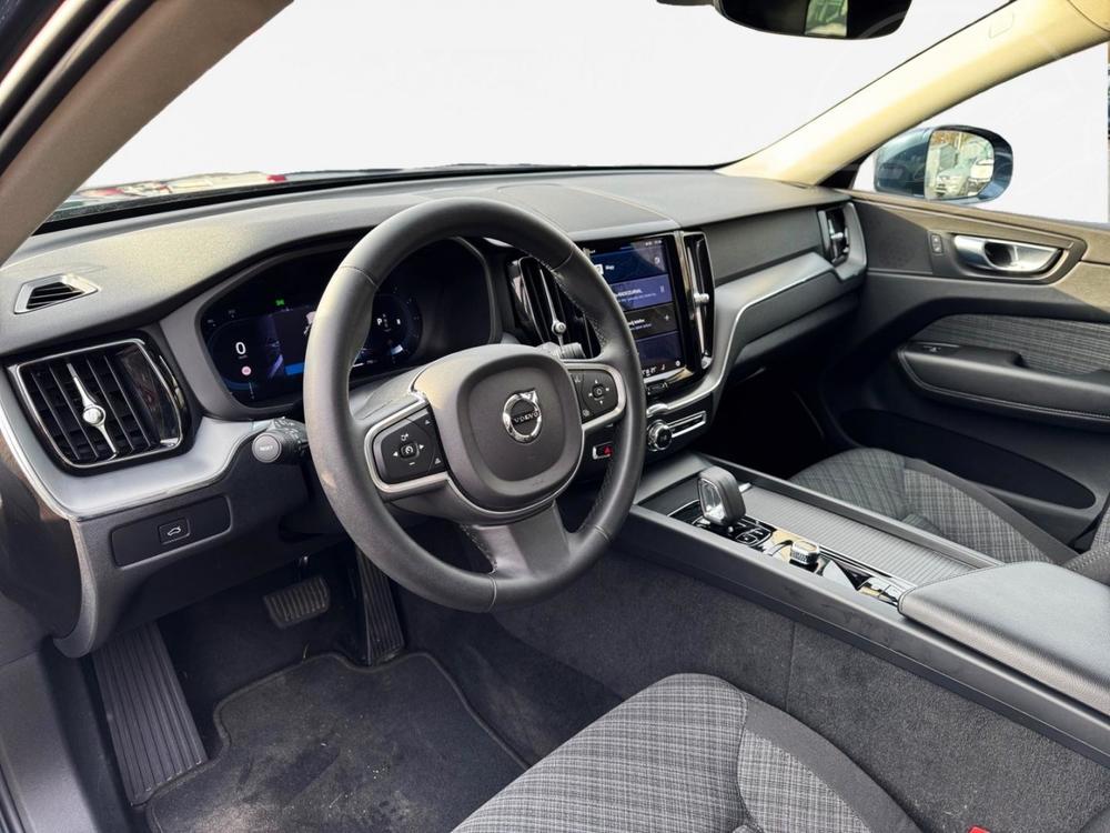 Volvo XC60 B4 AWD CORE | 1.MAJ. R