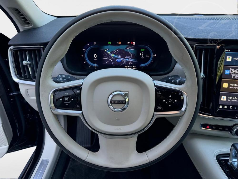 Volvo S90 T8 AWD 335kW PLUS BRIGHT 1.MAJ